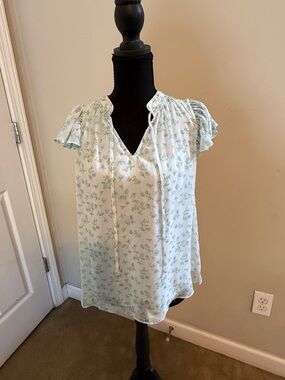 Women’s white with blue Floral Ruffle Sleeve Peasant Top